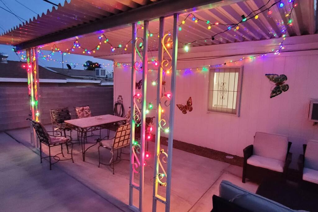לאס וגאס Vacation Home 3.5 Mi To Strip/Dt/Outlt Up To 8 Gst מראה חיצוני תמונה