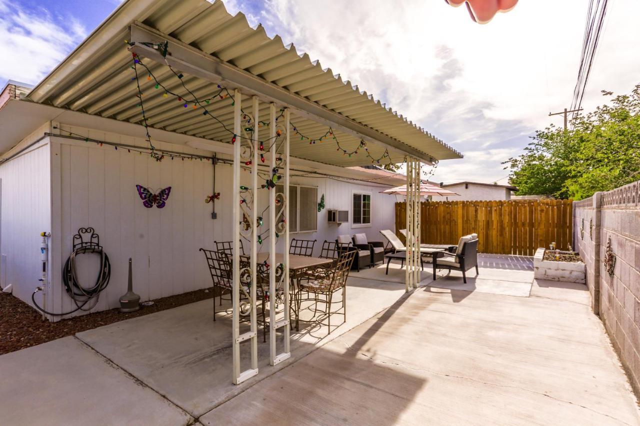 לאס וגאס Vacation Home 3.5 Mi To Strip/Dt/Outlt Up To 8 Gst מראה חיצוני תמונה