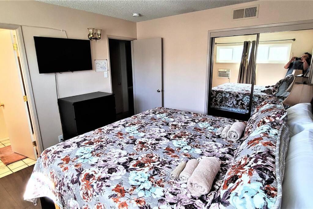לאס וגאס Vacation Home 3.5 Mi To Strip/Dt/Outlt Up To 8 Gst מראה חיצוני תמונה