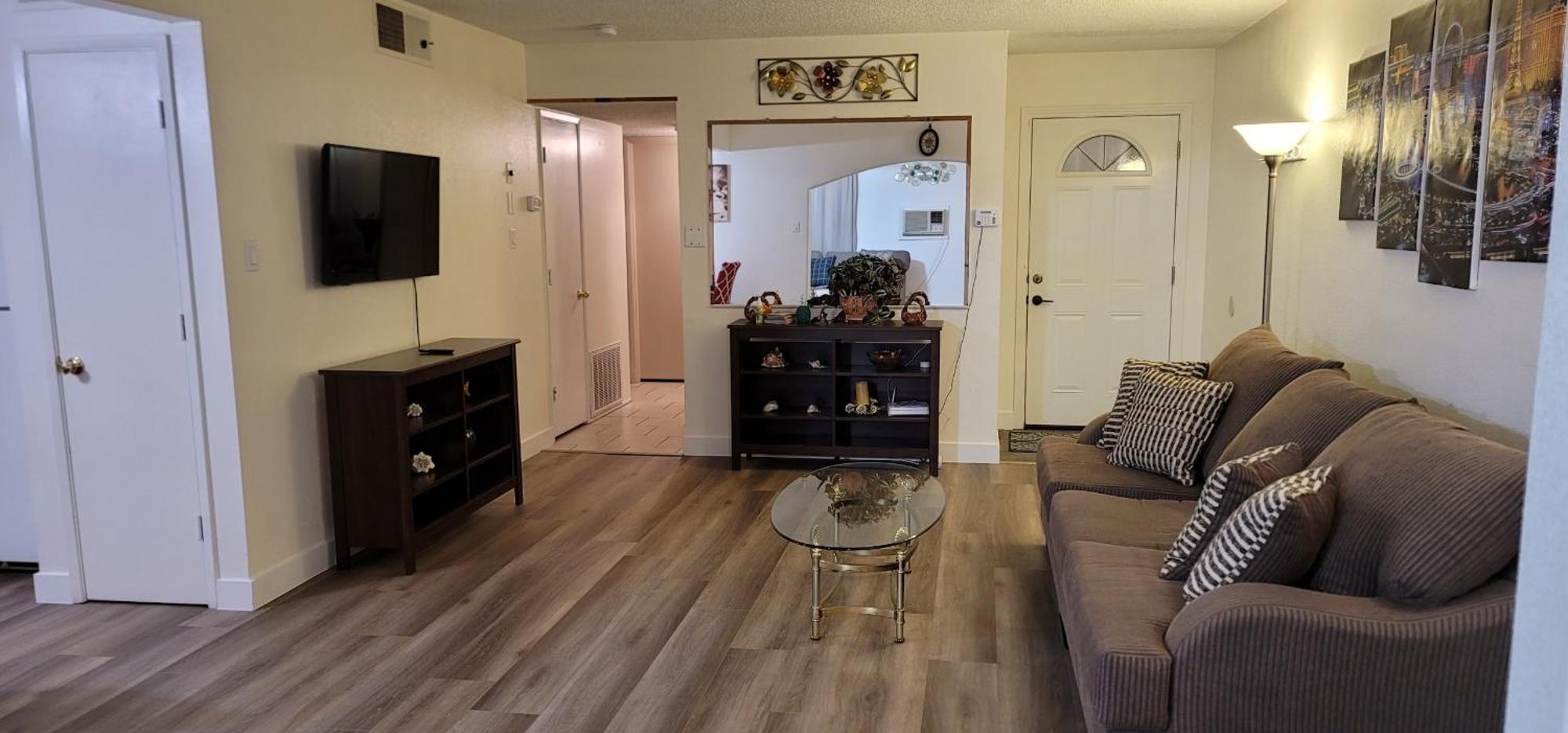 לאס וגאס Vacation Home 3.5 Mi To Strip/Dt/Outlt Up To 8 Gst מראה חיצוני תמונה