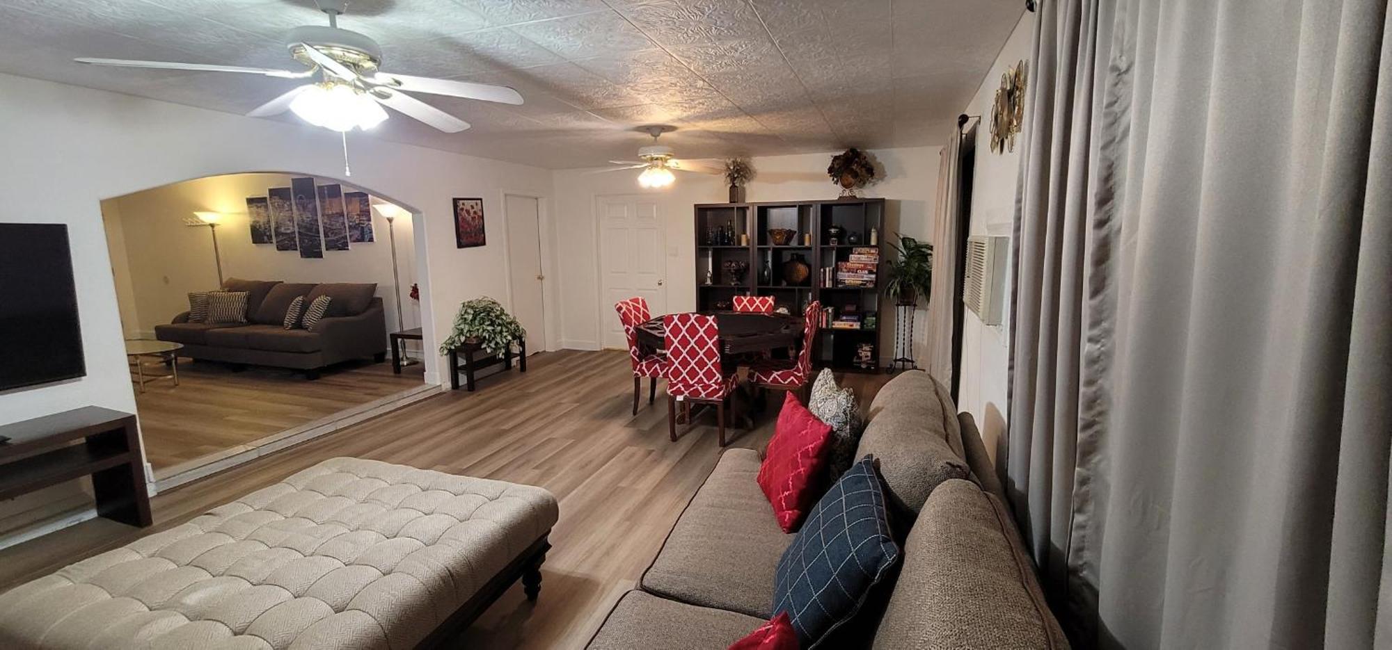 לאס וגאס Vacation Home 3.5 Mi To Strip/Dt/Outlt Up To 8 Gst מראה חיצוני תמונה