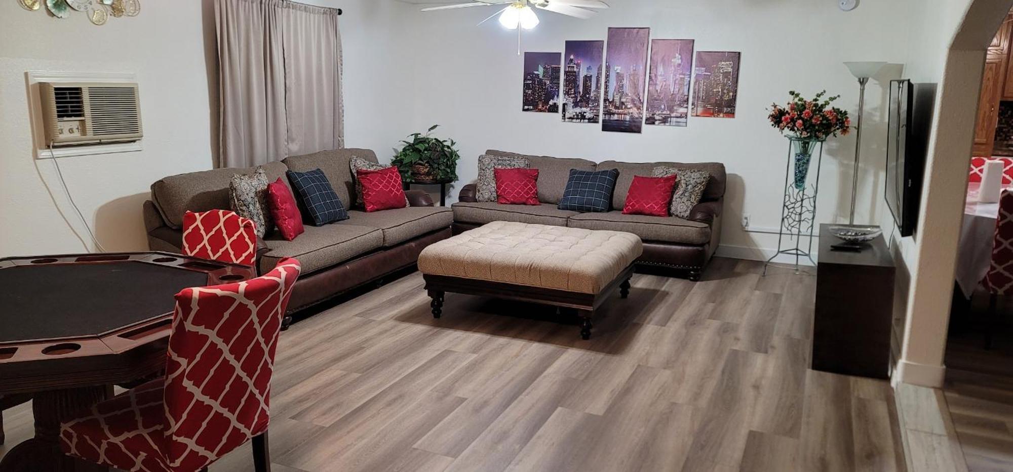לאס וגאס Vacation Home 3.5 Mi To Strip/Dt/Outlt Up To 8 Gst מראה חיצוני תמונה