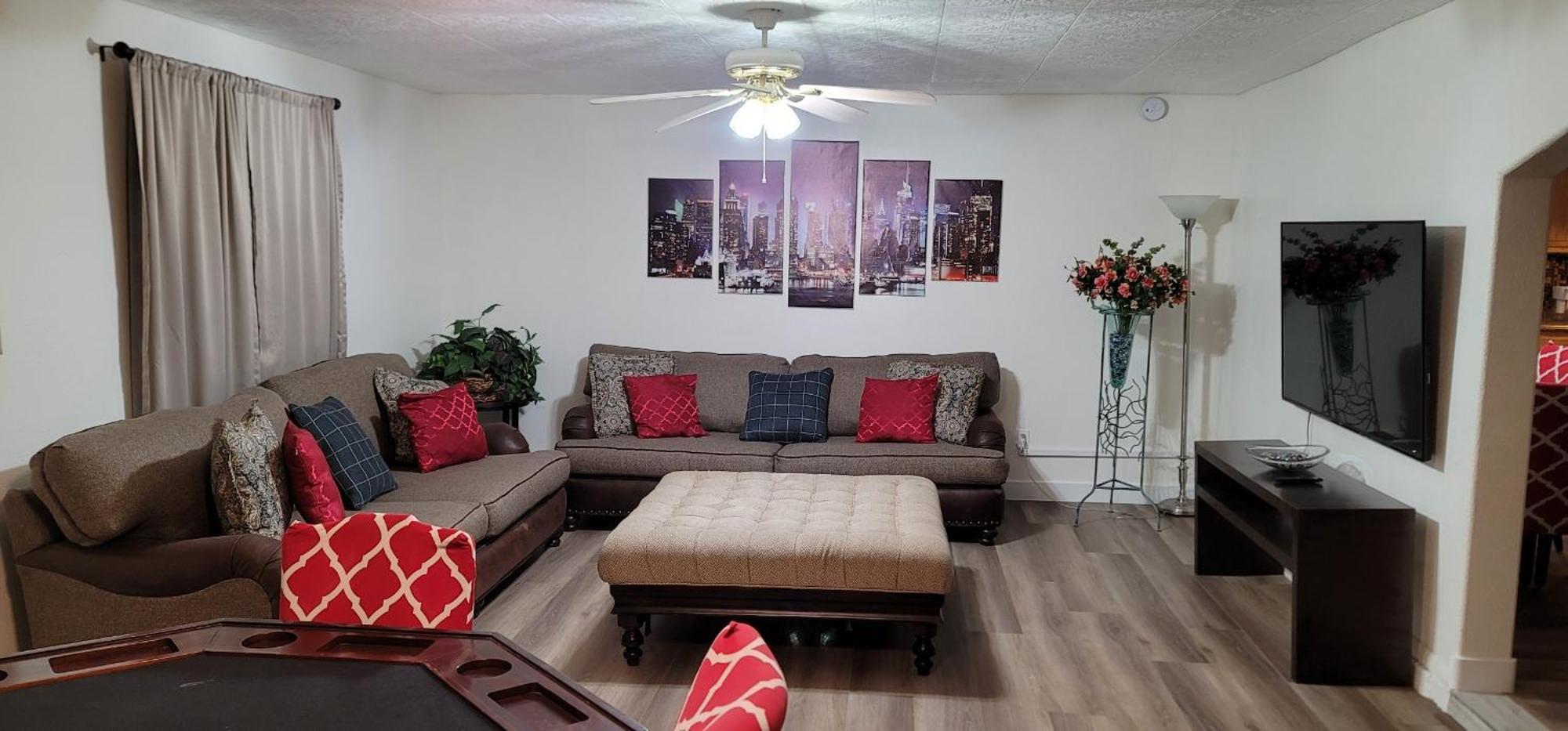 לאס וגאס Vacation Home 3.5 Mi To Strip/Dt/Outlt Up To 8 Gst מראה חיצוני תמונה
